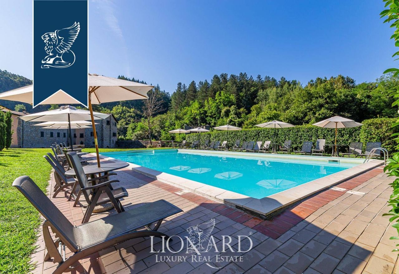 Hotel, albergo a Massa, Italia, 1 700 m² - foto 17