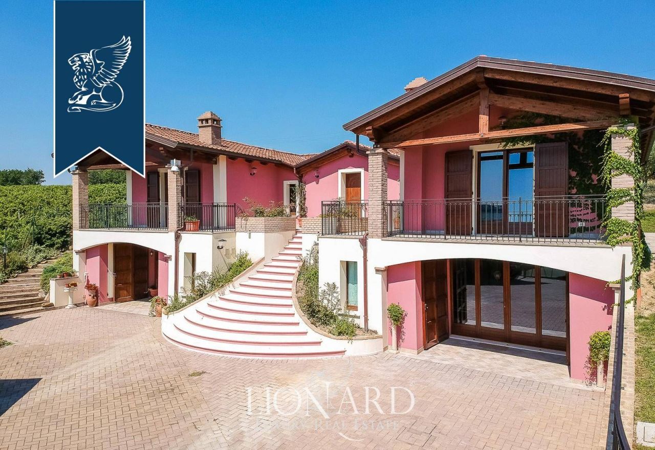 Farm in Fano, Italy, 600 m² - picture 16