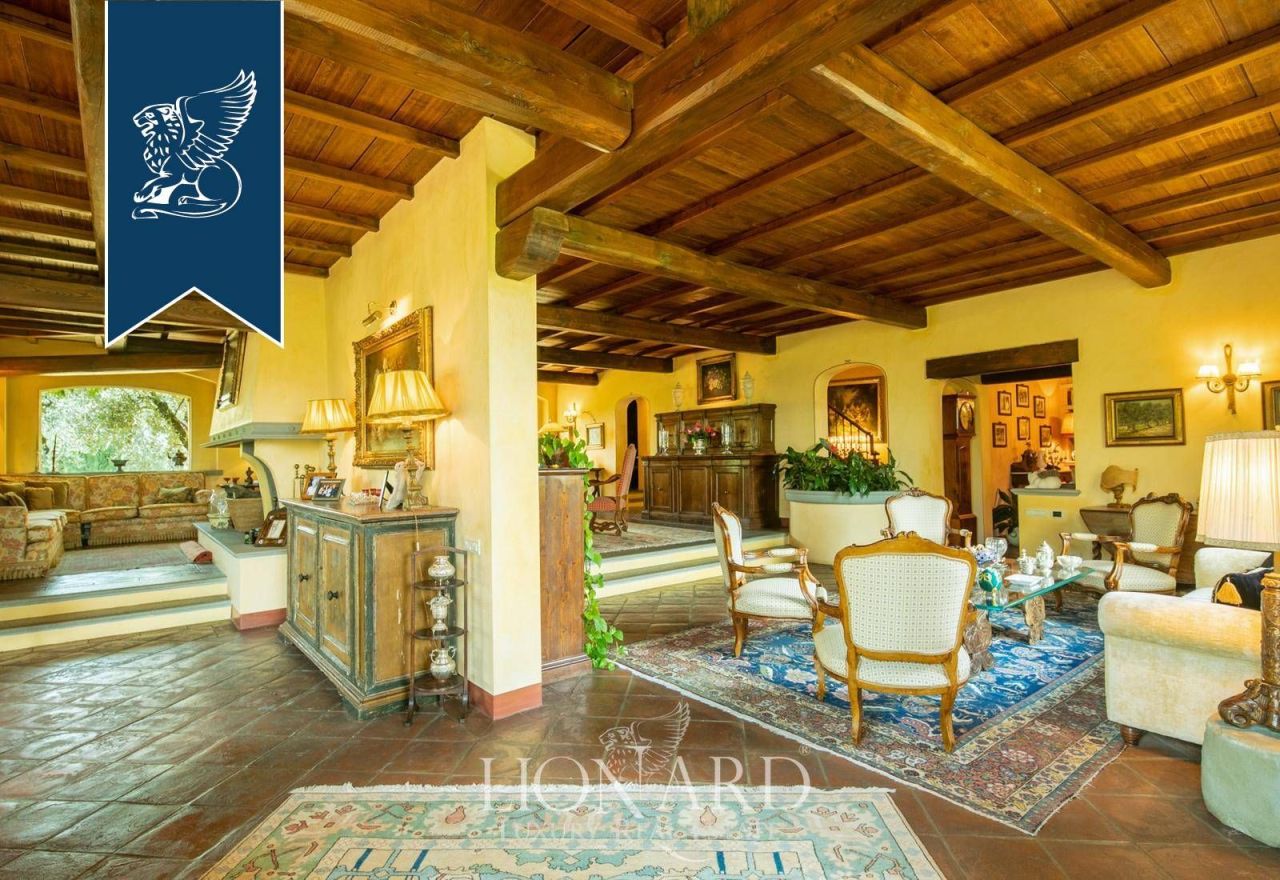 Villa a Prato, Italia, 1 000 m² - foto 16