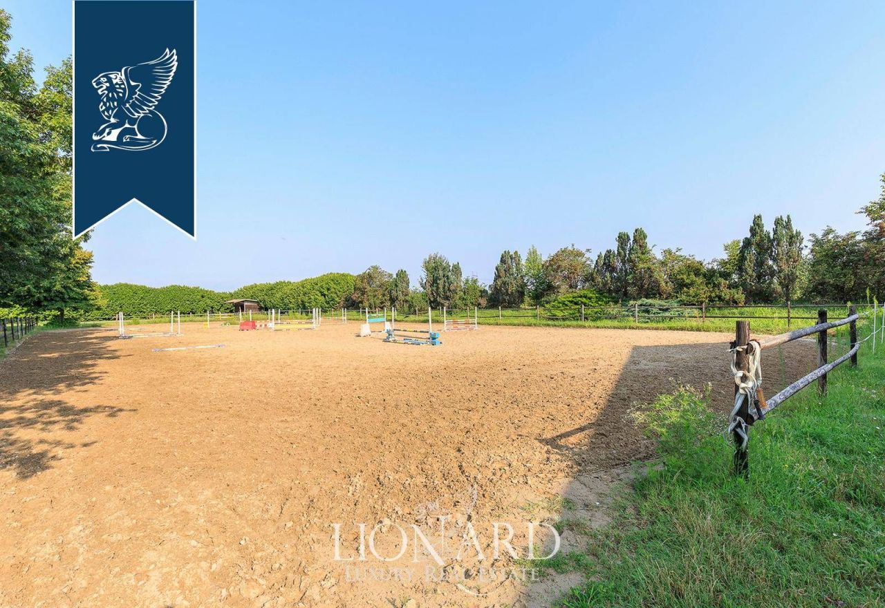 Granja en Milán, Italia, 3 500 m² - imagen 16