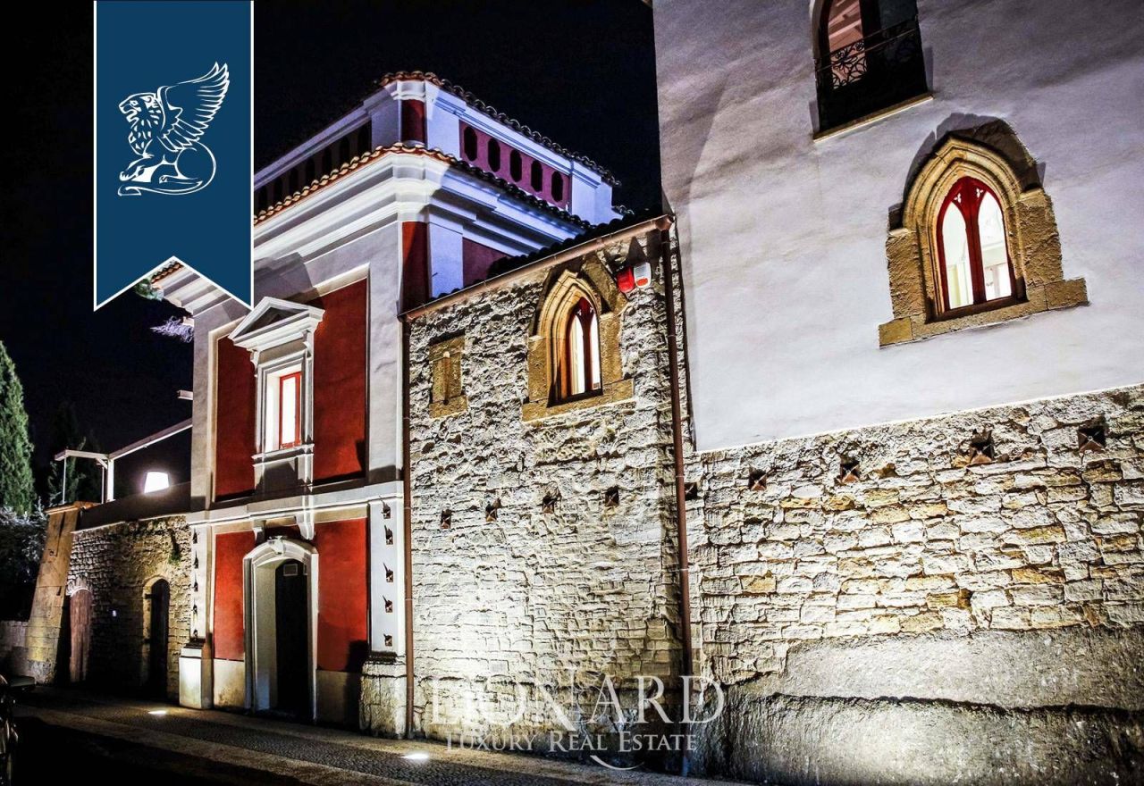 Villa a Caltanissetta, Italia, 1 700 m² - foto 16