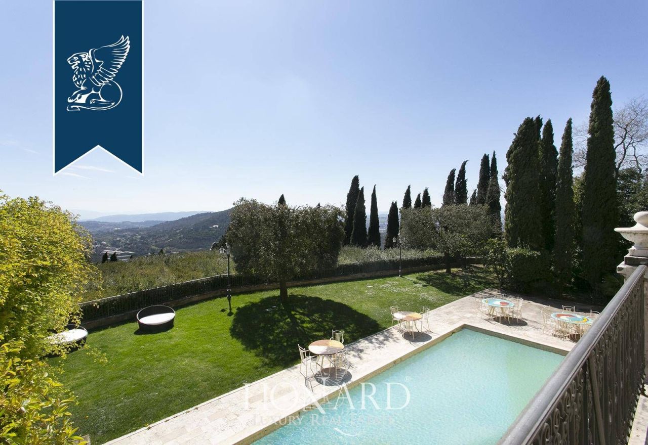 Villa a Perugia, Italia, 2 100 m² - foto 18