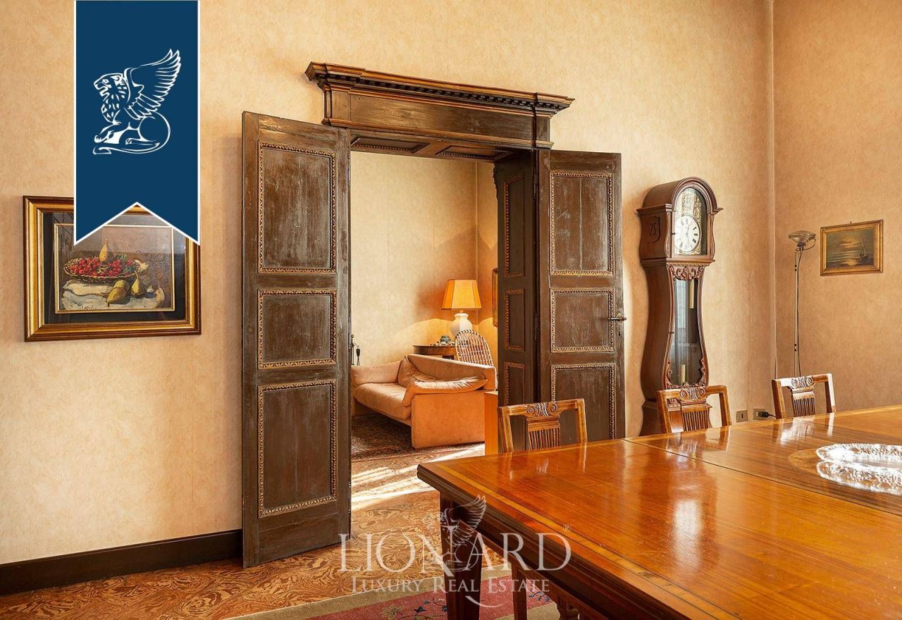 Villa in Cremona, Italy, 1 850 m² - picture 18