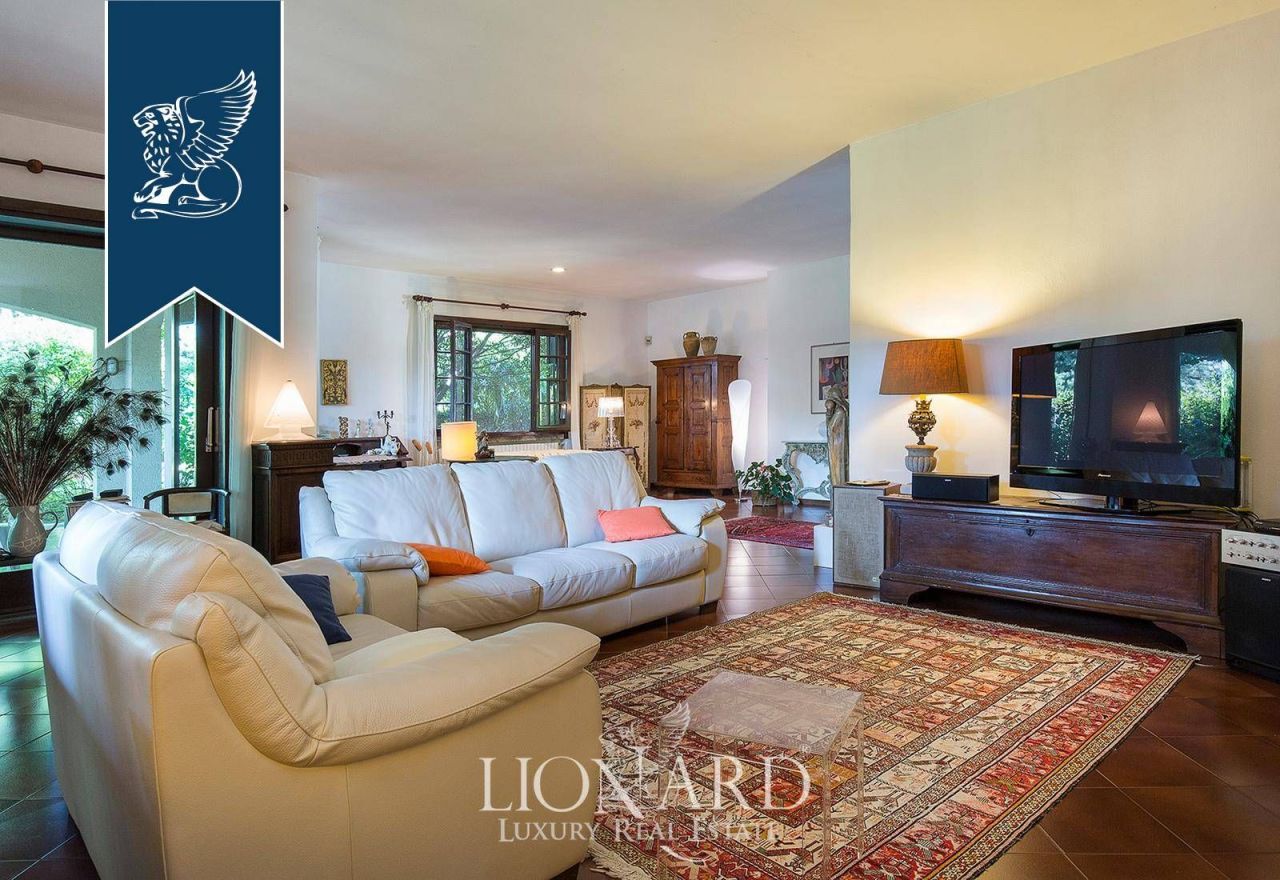 Villa a Varese, Italia, 330 m² - foto 18