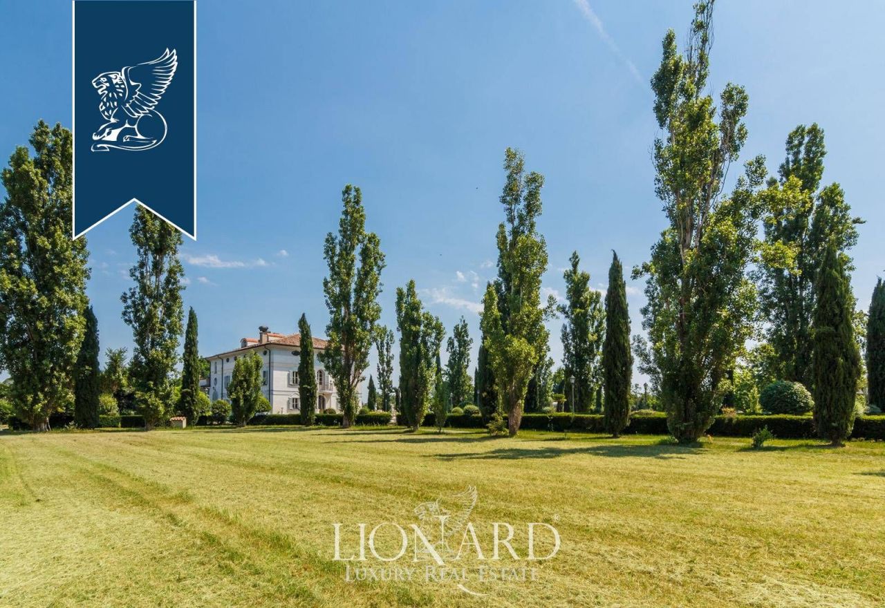 Villa in Reggio Emilia, Italy, 800 m² - picture 18