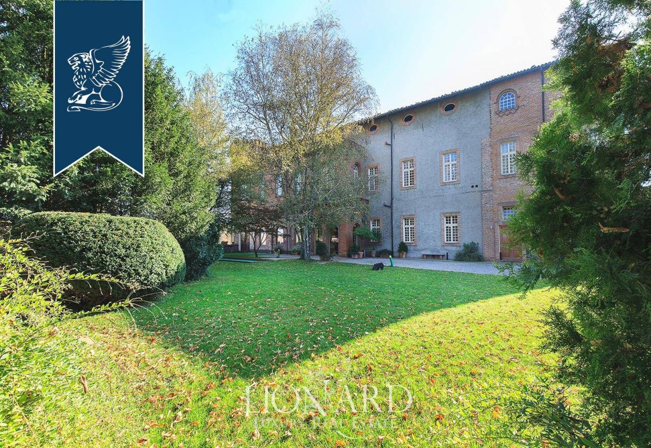 Hotel en Alessandria, Italia, 2 500 m² - imagen 18