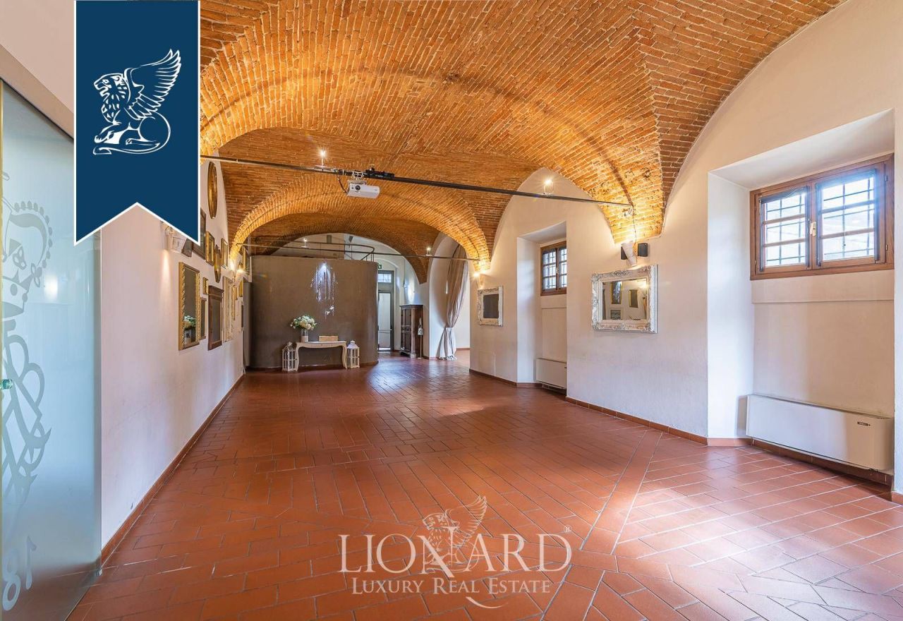 Villa à Florence, Italie, 1 000 m² - image 18