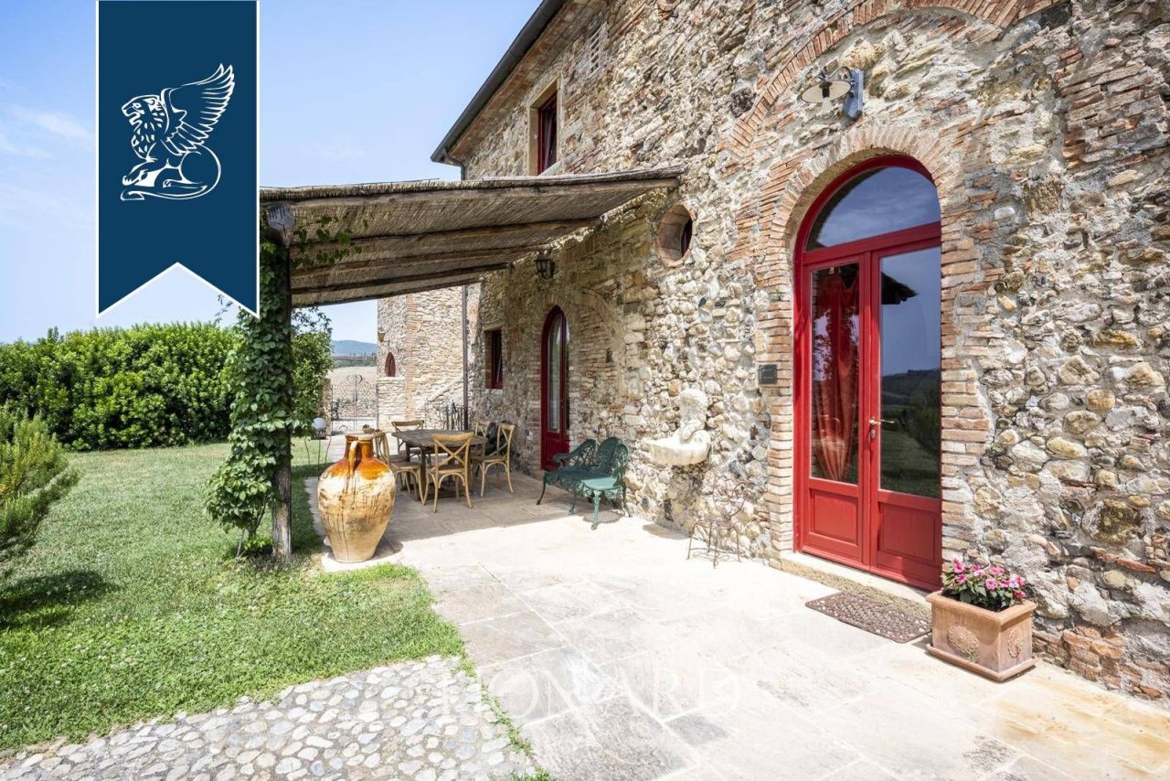 Farm in Montecatini Val di Cecina, Italy, 1 000 m² - picture 18