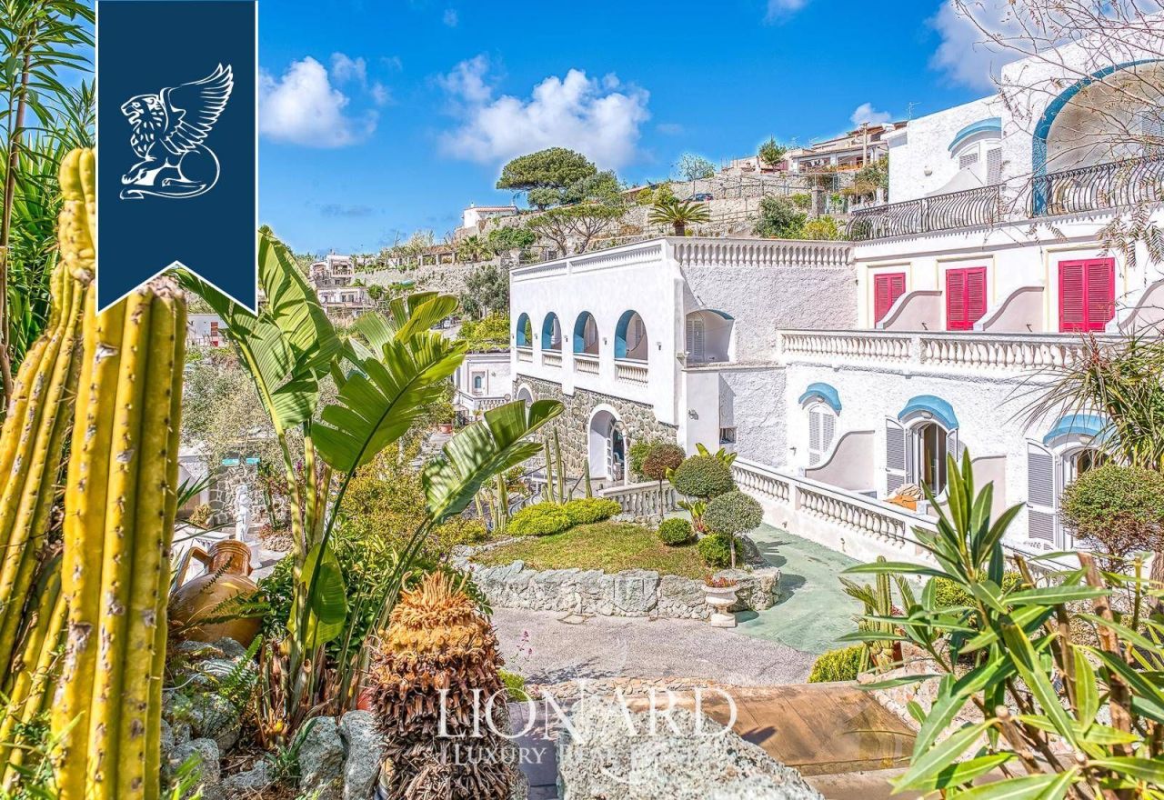 Hôtel à Naples, Italie, 7 456 m² - image 18