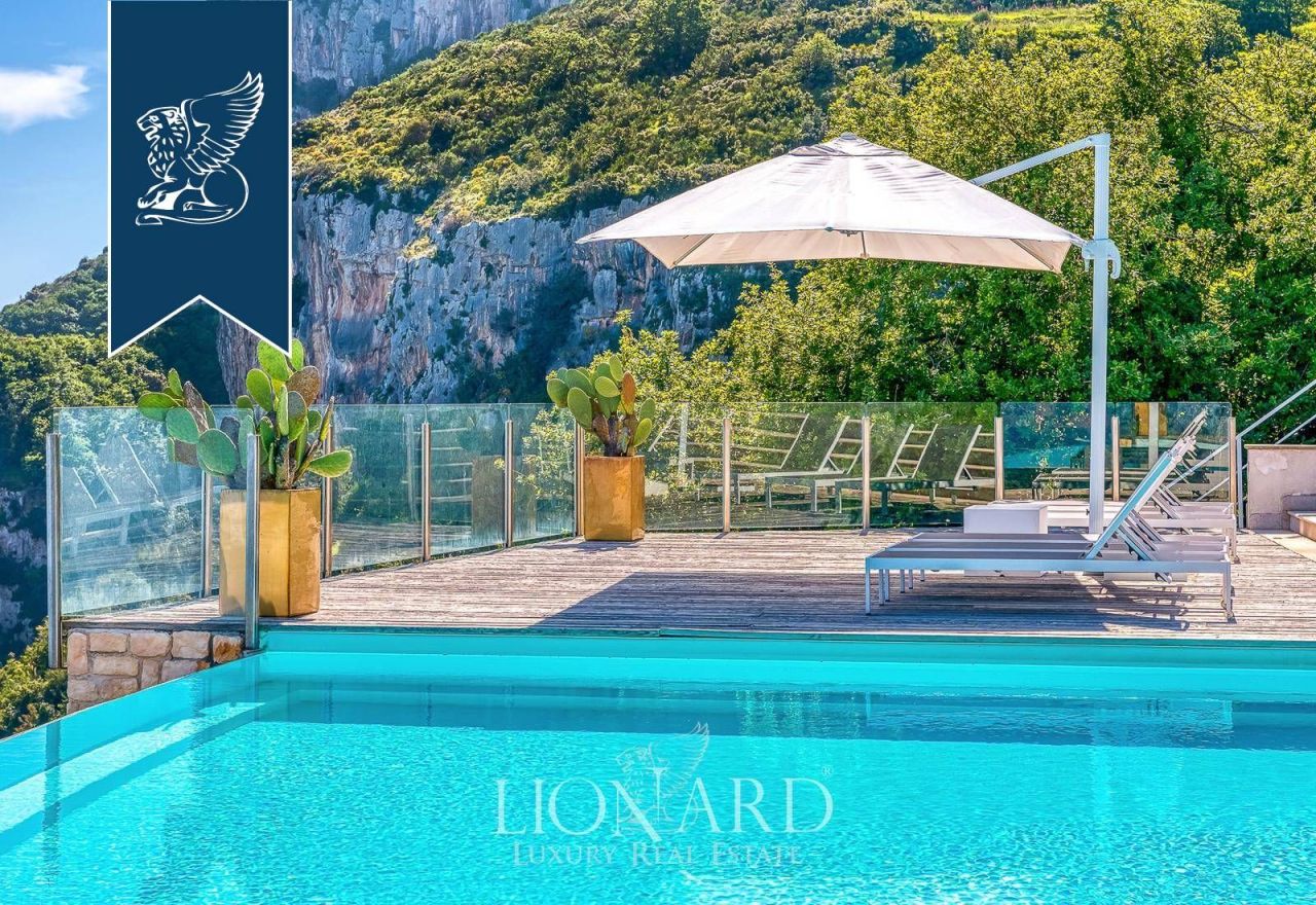 Villa a Napoli, Italia, 300 m² - foto 18