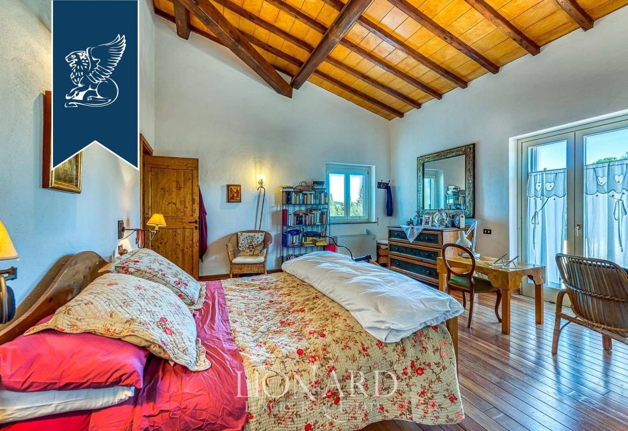 Villa en Montalto di Castro, Italia, 600 m² - imagen 18