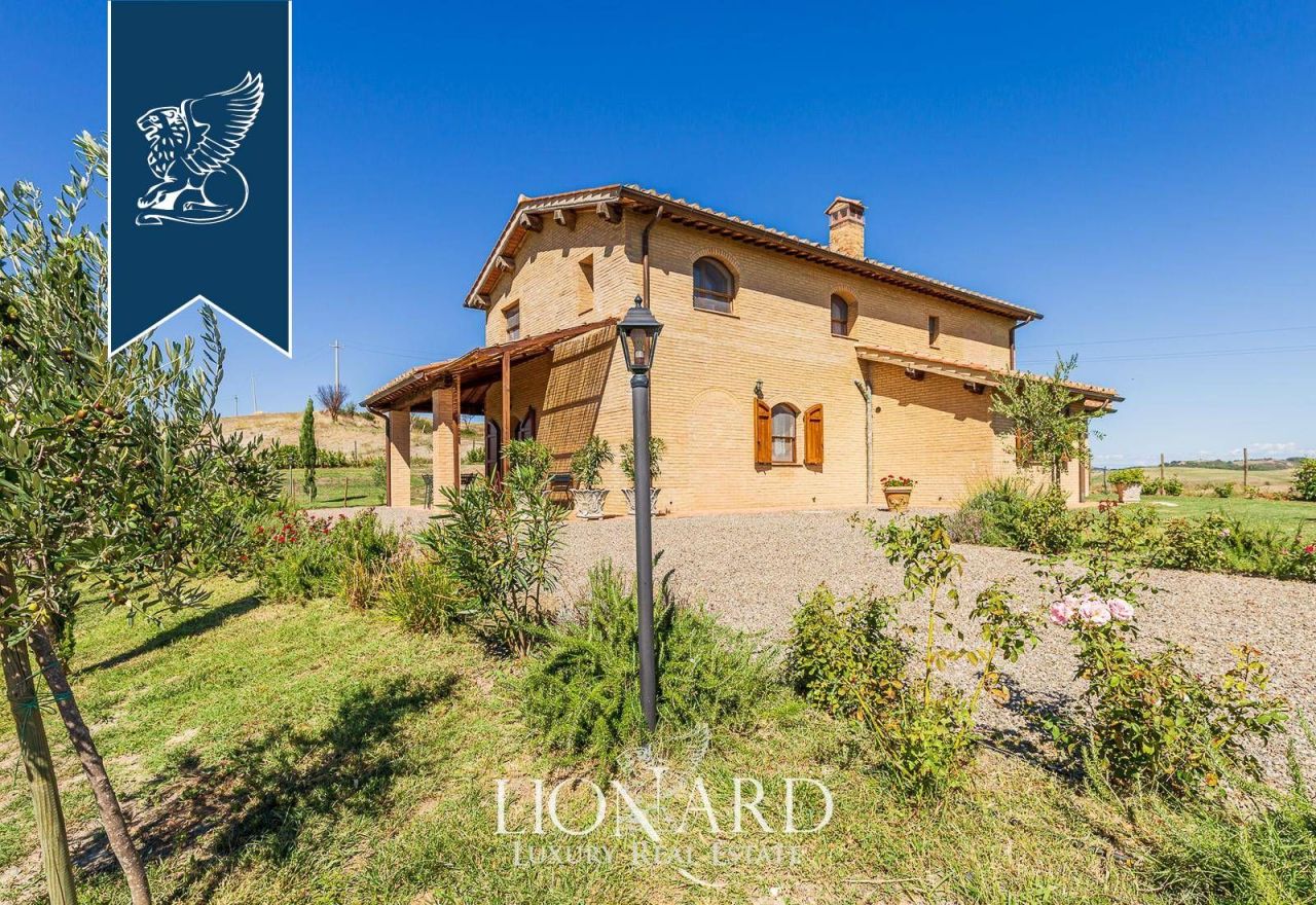 Farm in Montalcino, Italy, 1 800 m² - picture 18