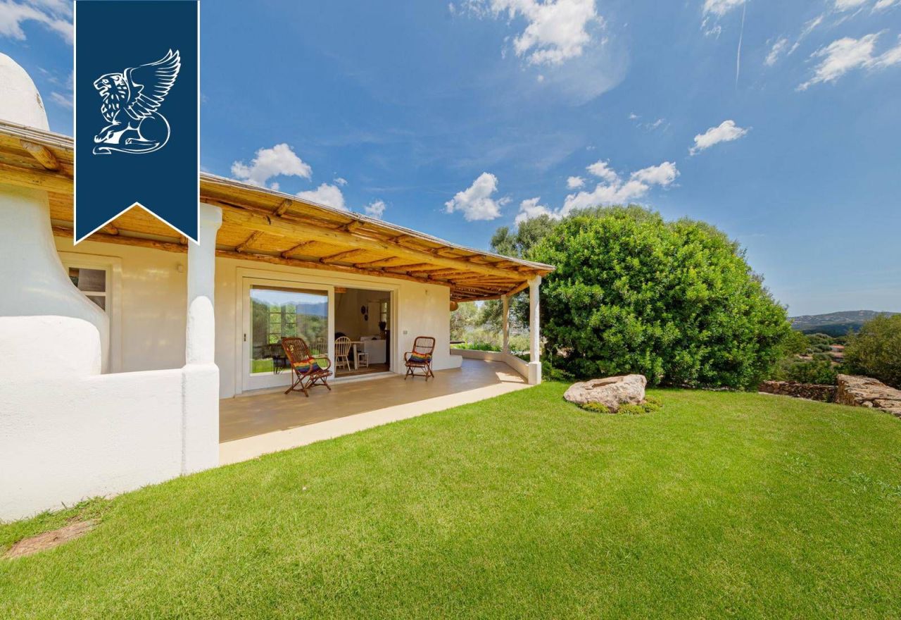 Villa a Olbia, Italia, 280 m² - foto 18