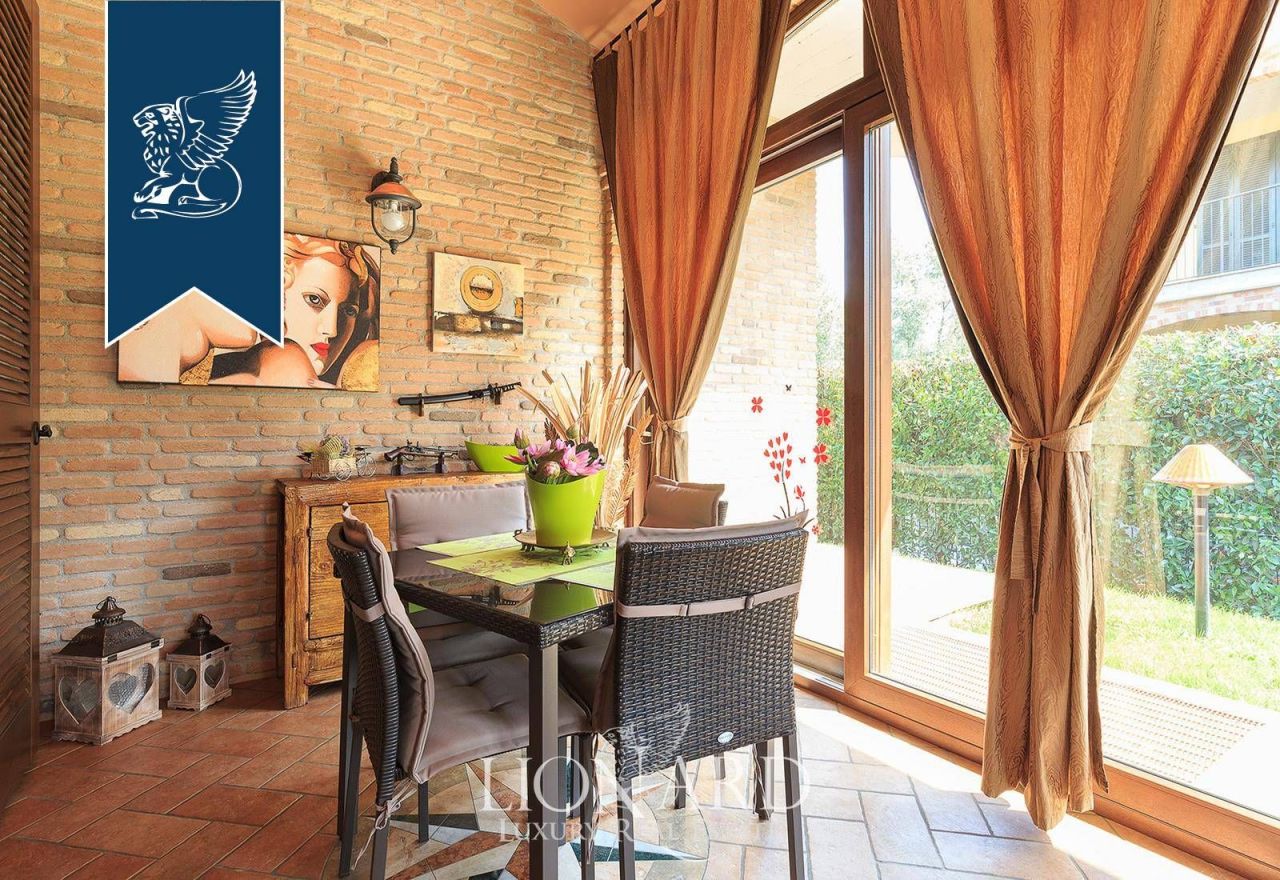 Villa in Pavia, Italien, 400 m² - Foto 18