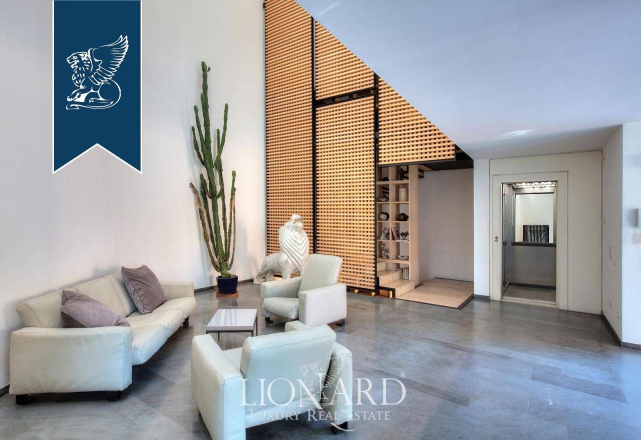 Villa en Monza, Italia, 1 000 m² - imagen 18