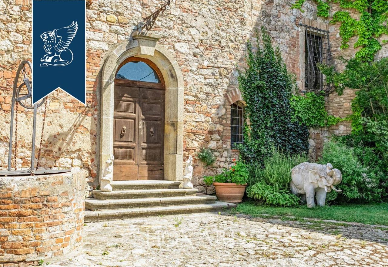 Castillo en Orbetello, Italia, 3 000 m² - imagen 18