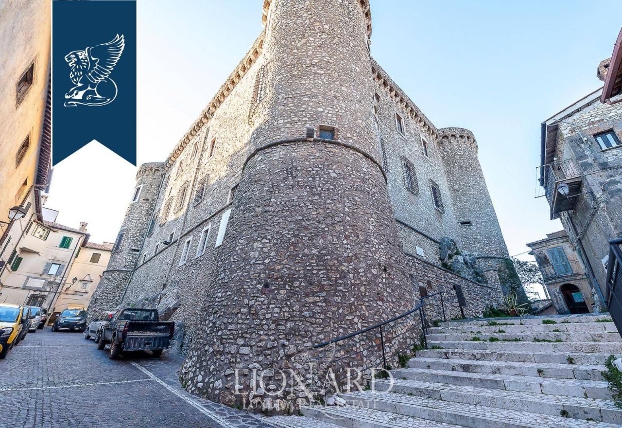 Castillo en Roma, Italia, 2 000 m² - imagen 17