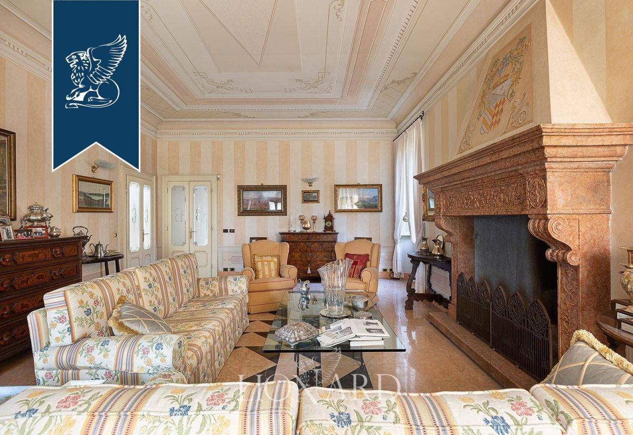 Villa à Brescia, Italie, 1 500 m² - image 17