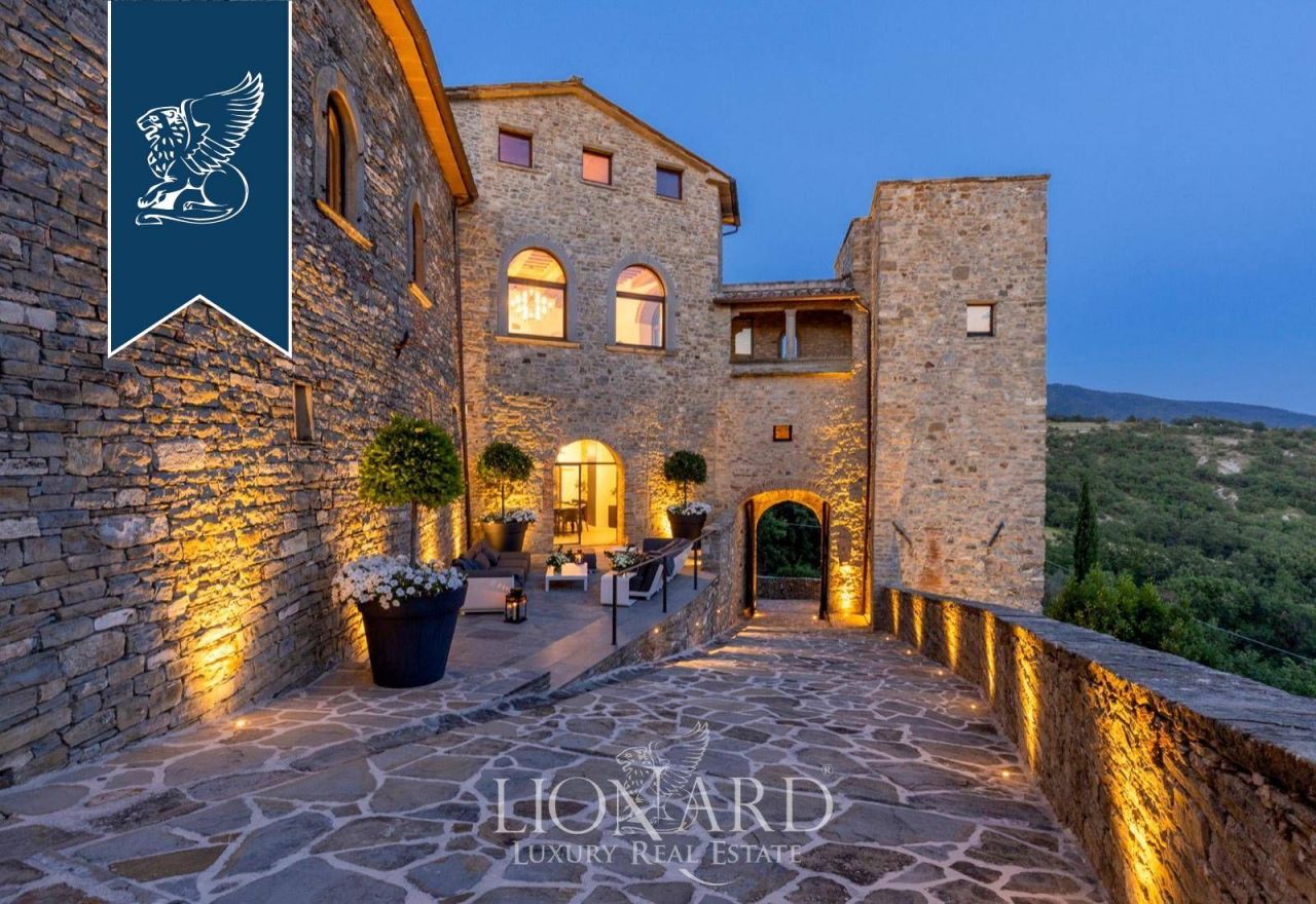 Castello a Pieve Santo Stefano, Italia, 1 355 m² - foto 18