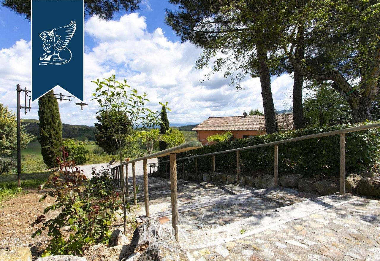 Farm in Montepulciano, Italy, 700 m² - picture 18