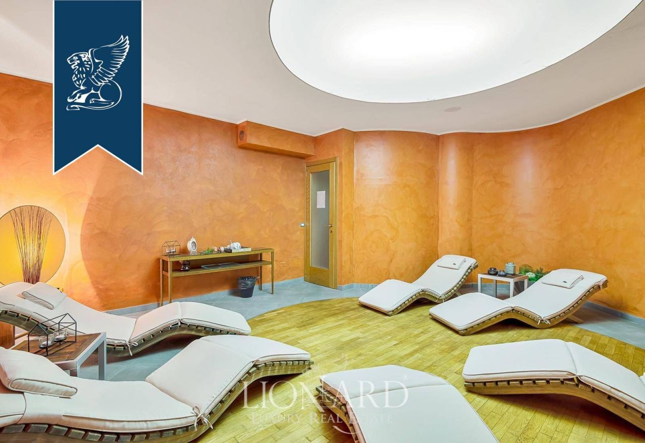 Casa en Massa, Italia, 2 200 m² - imagen 18