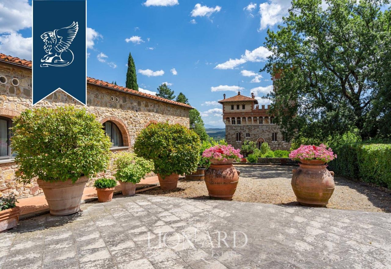 Farm in Arezzo, Italy, 1 500 m² - picture 18