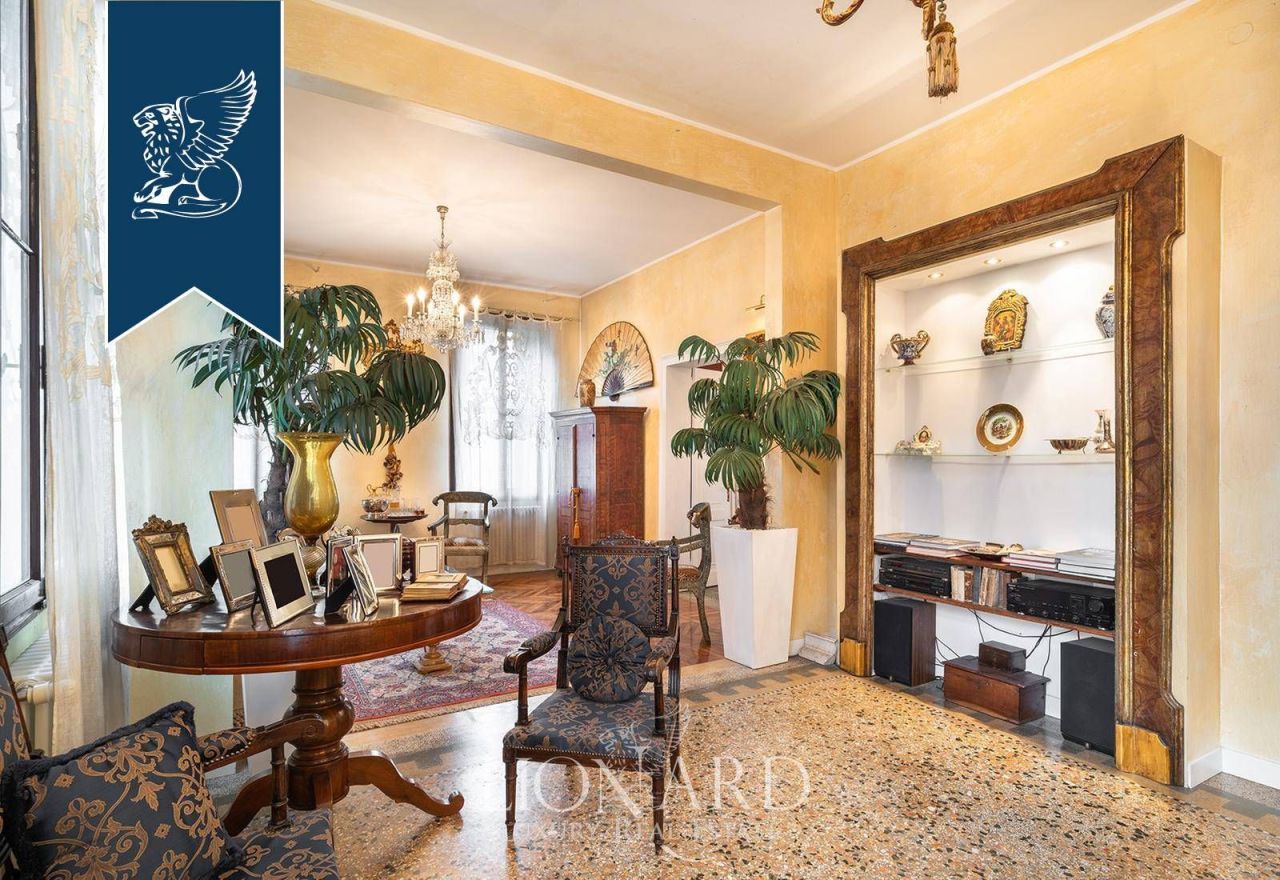 Villa in Treviso, Italy, 450 m² - picture 16