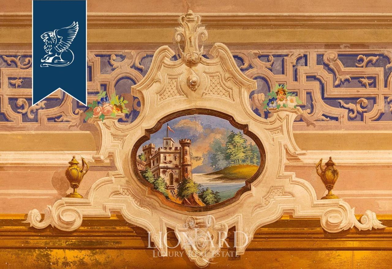 Castle in Varese, Italy, 4 200 m² - picture 17