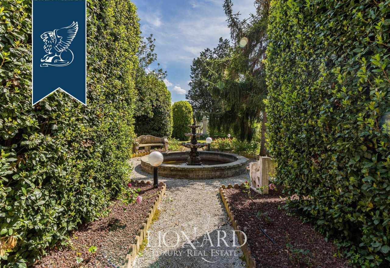 Villa en Pistoia, Italia, 750 m² - imagen 16