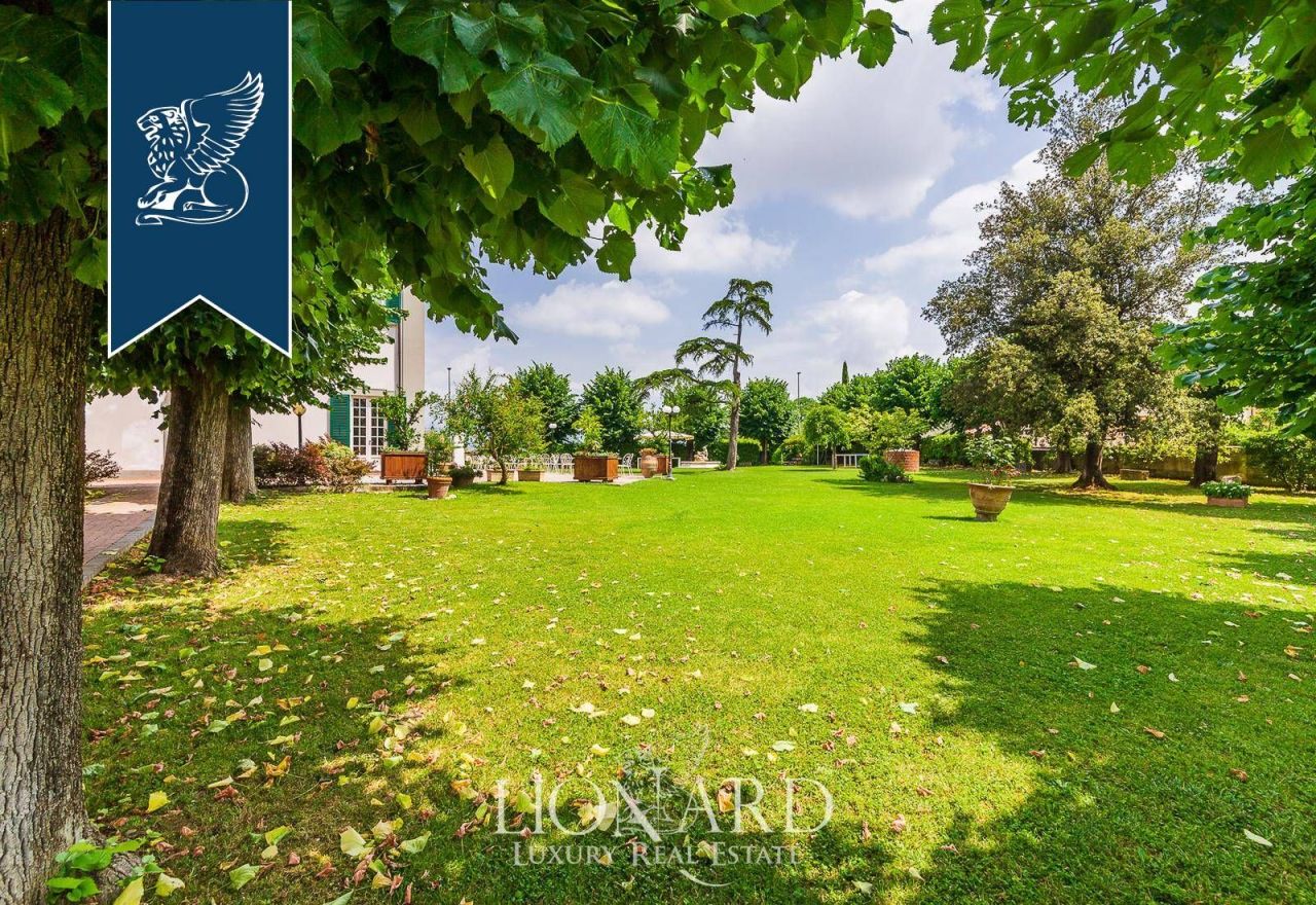 Villa in Pistoia, Italy, 1 500 m² - picture 16