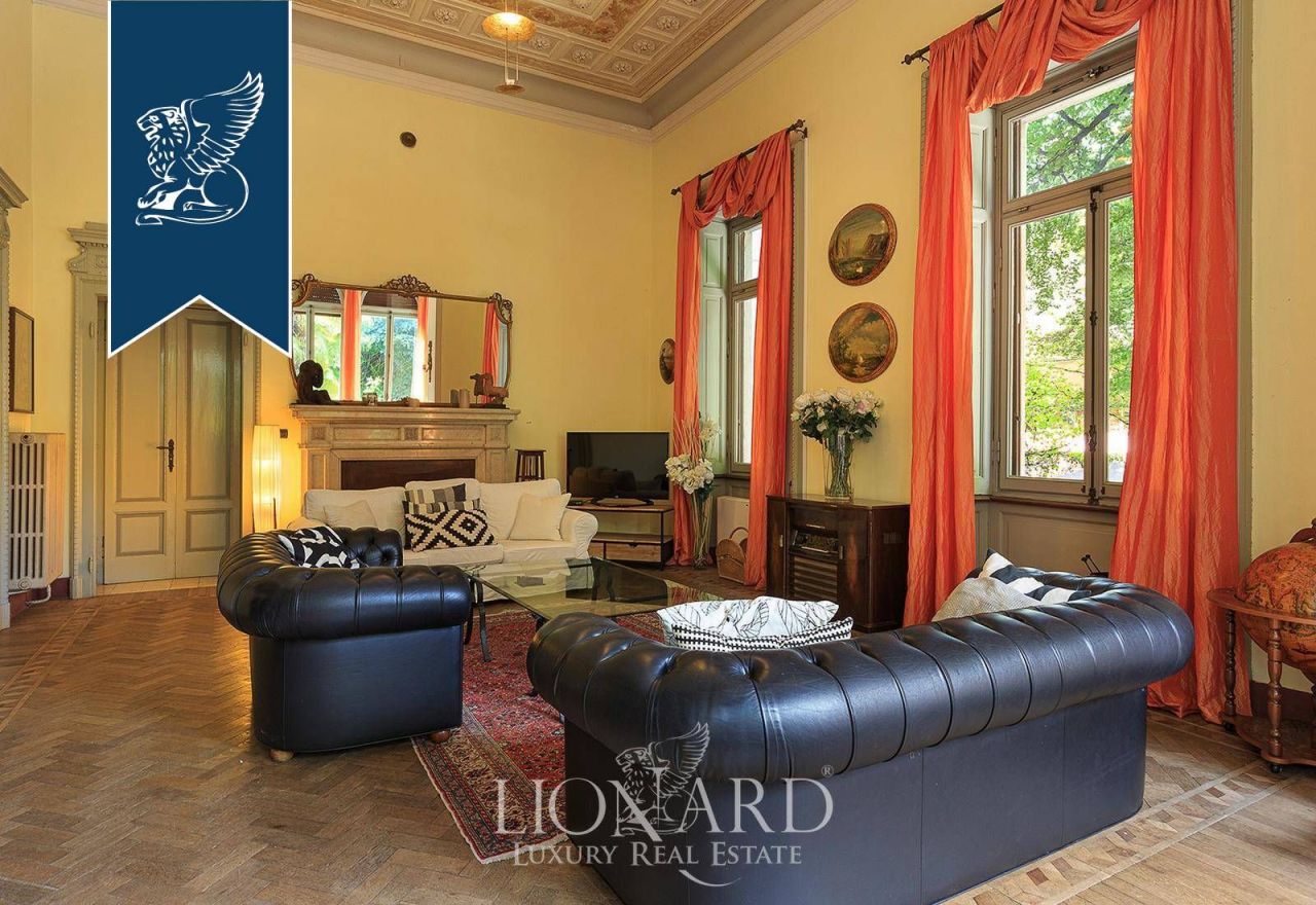 Villa en Mandello del Lario, Italia, 778 m² - imagen 17