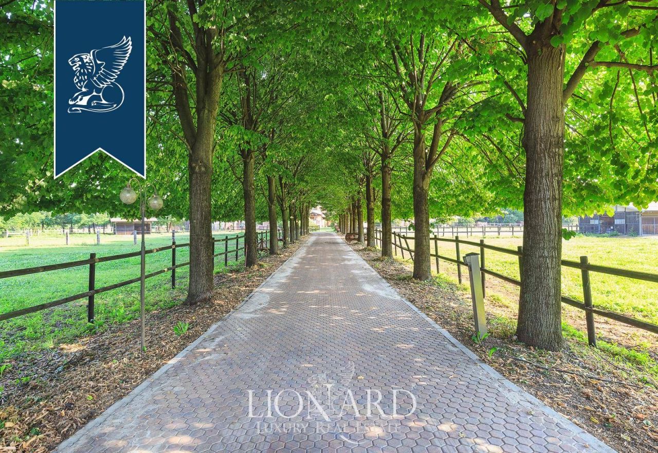 Granja en Milán, Italia, 3 500 m² - imagen 17