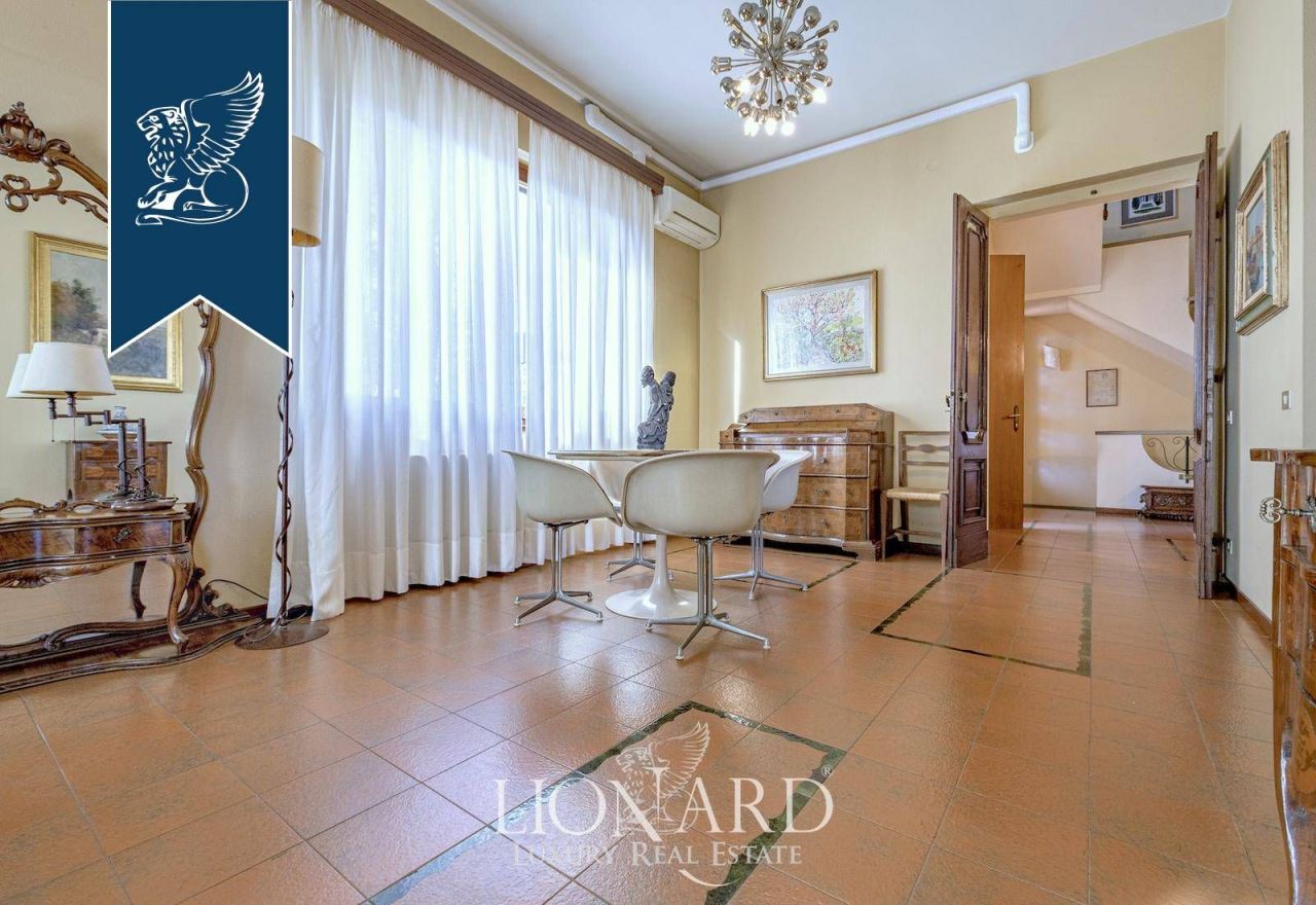 Villa à Greve in Chianti, Italie, 680 m² - image 16