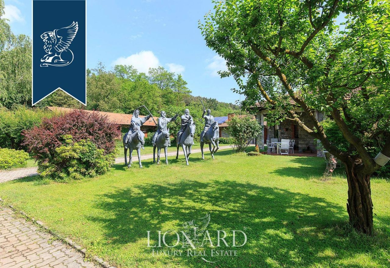 Villa en Varese, Italia, 597 m² - imagen 16