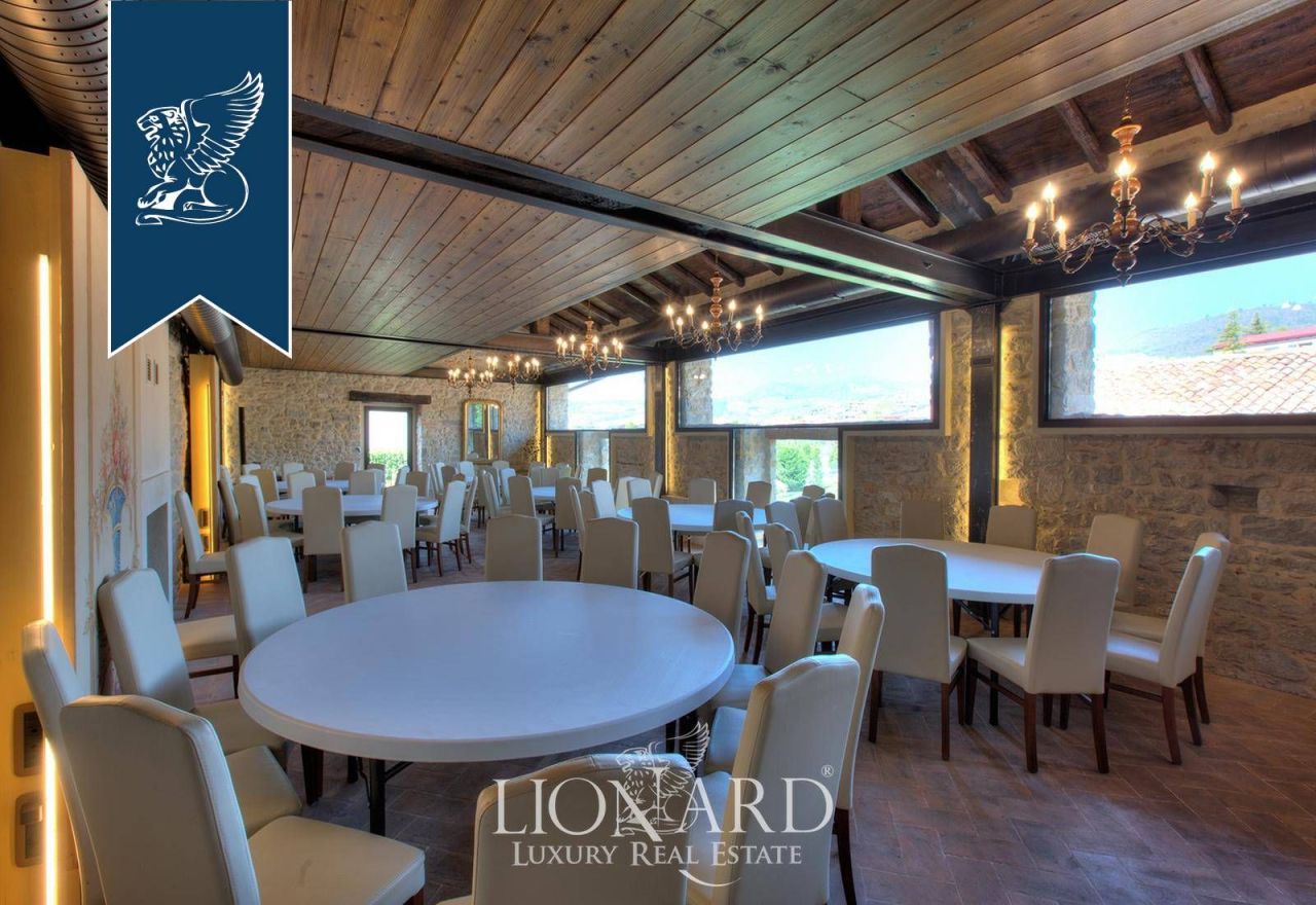 Château à Varzi, Italie, 12 358 m² - image 18