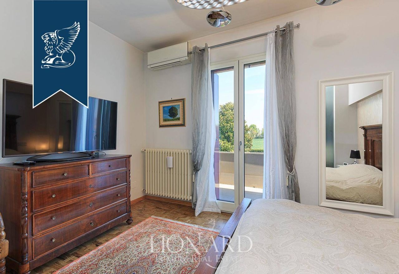 Villa en Milán, Italia, 300 m² - imagen 18