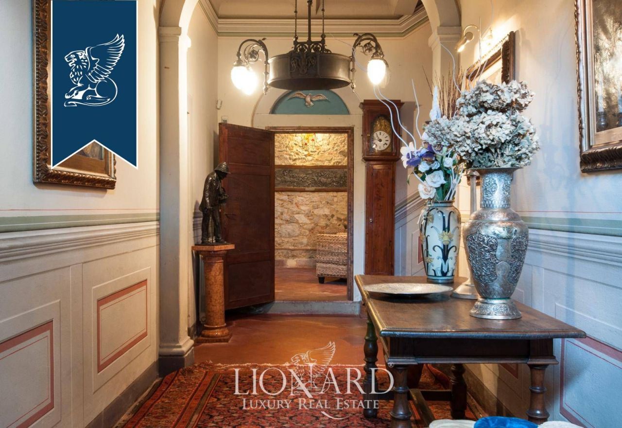 Villa à Camaiore, Italie, 500 m² - image 18