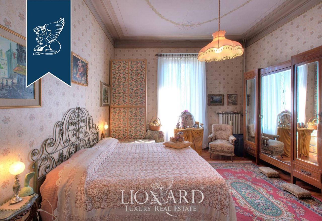 Villa in Lesa, Italy, 400 m² - picture 19