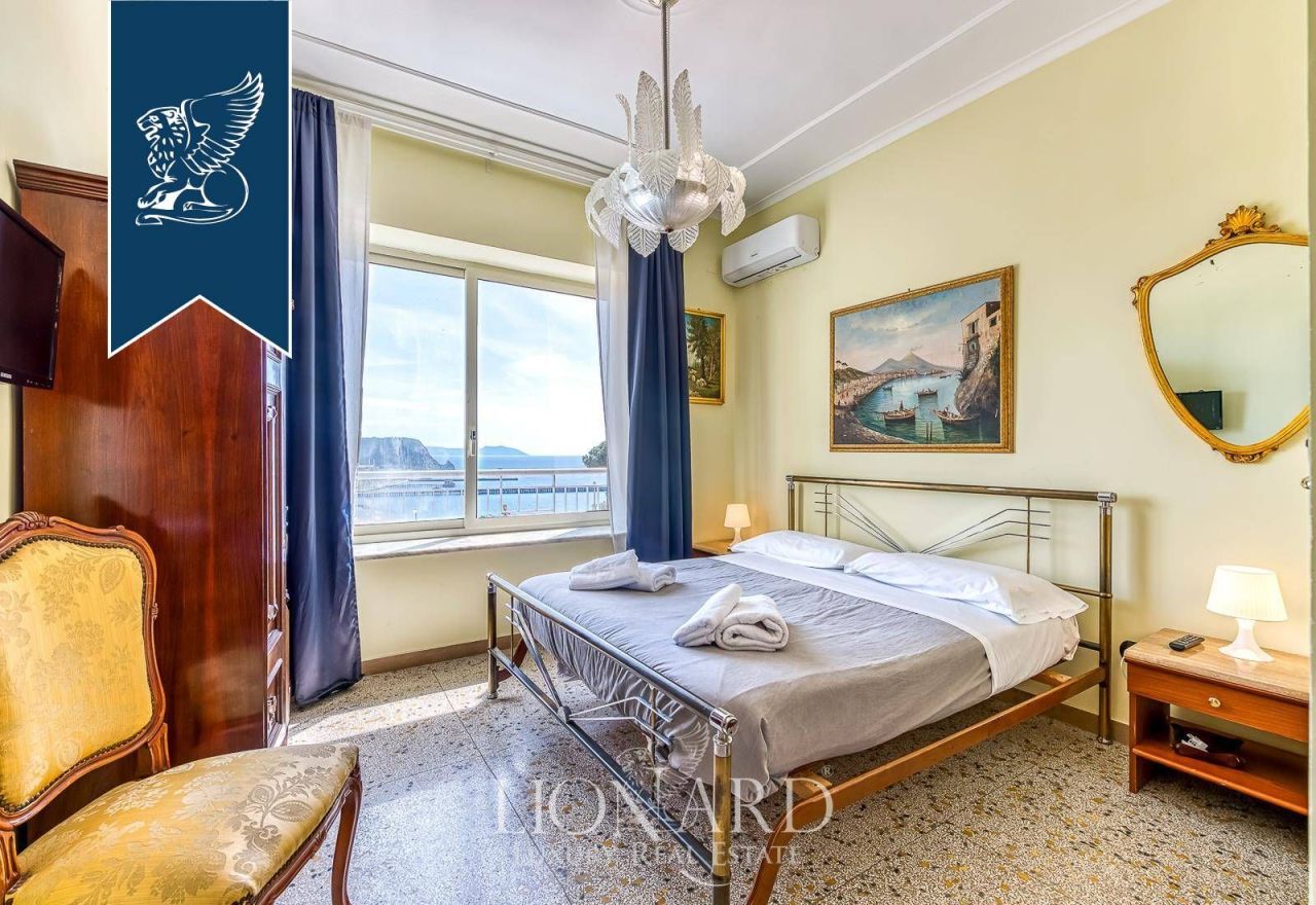 Villa a Napoli, Italia, 350 m² - foto 19