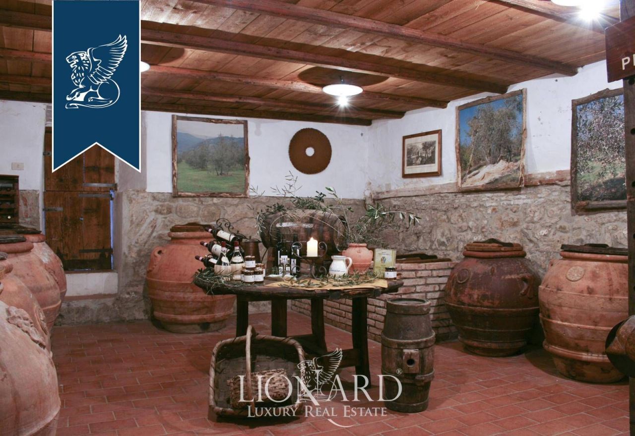 Ferme à Florence, Italie, 3 000 m² - image 19