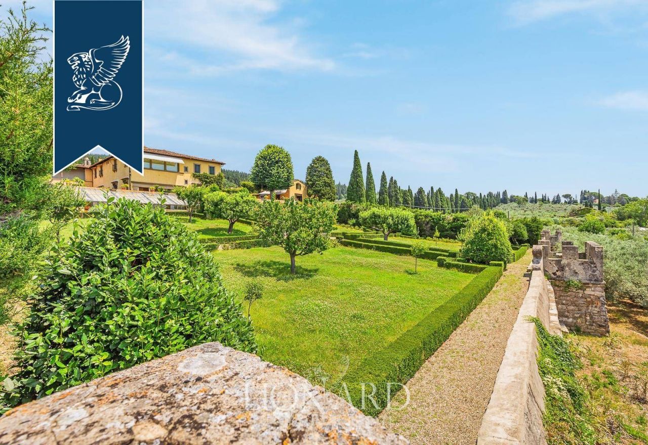 Villa a Firenze, Italia, 1 300 m² - foto 19