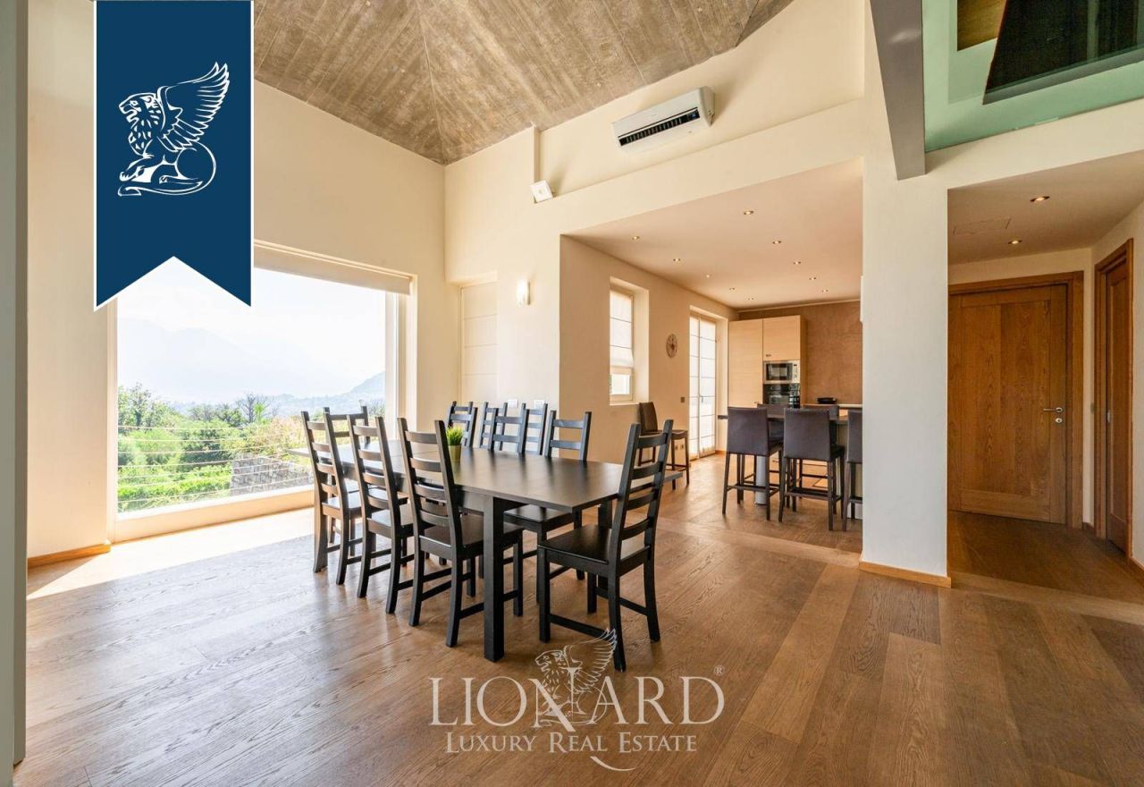 Villa a Griante, Italia, 300 m² - foto 18