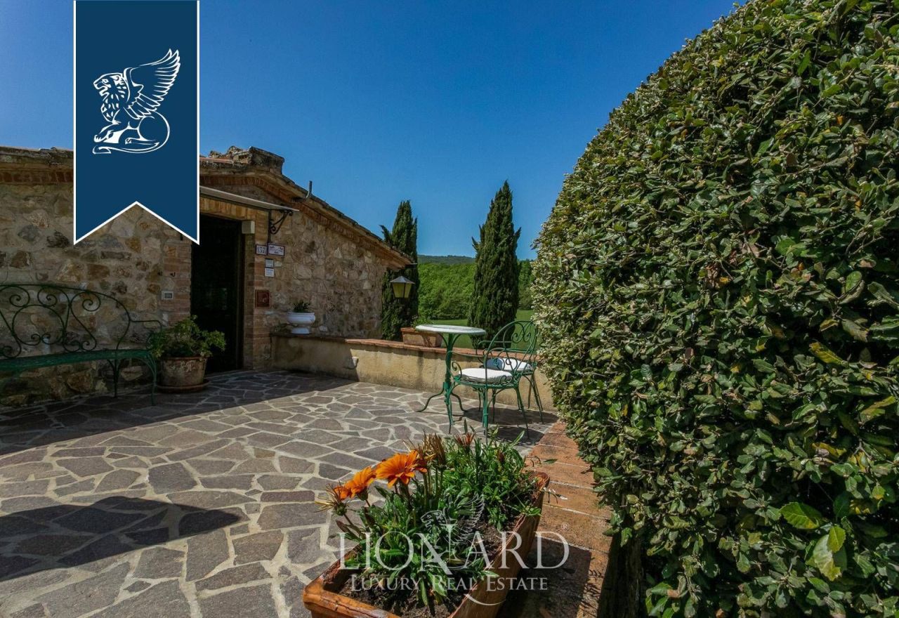 Casa en Siena, Italia, 1 900 m² - imagen 18