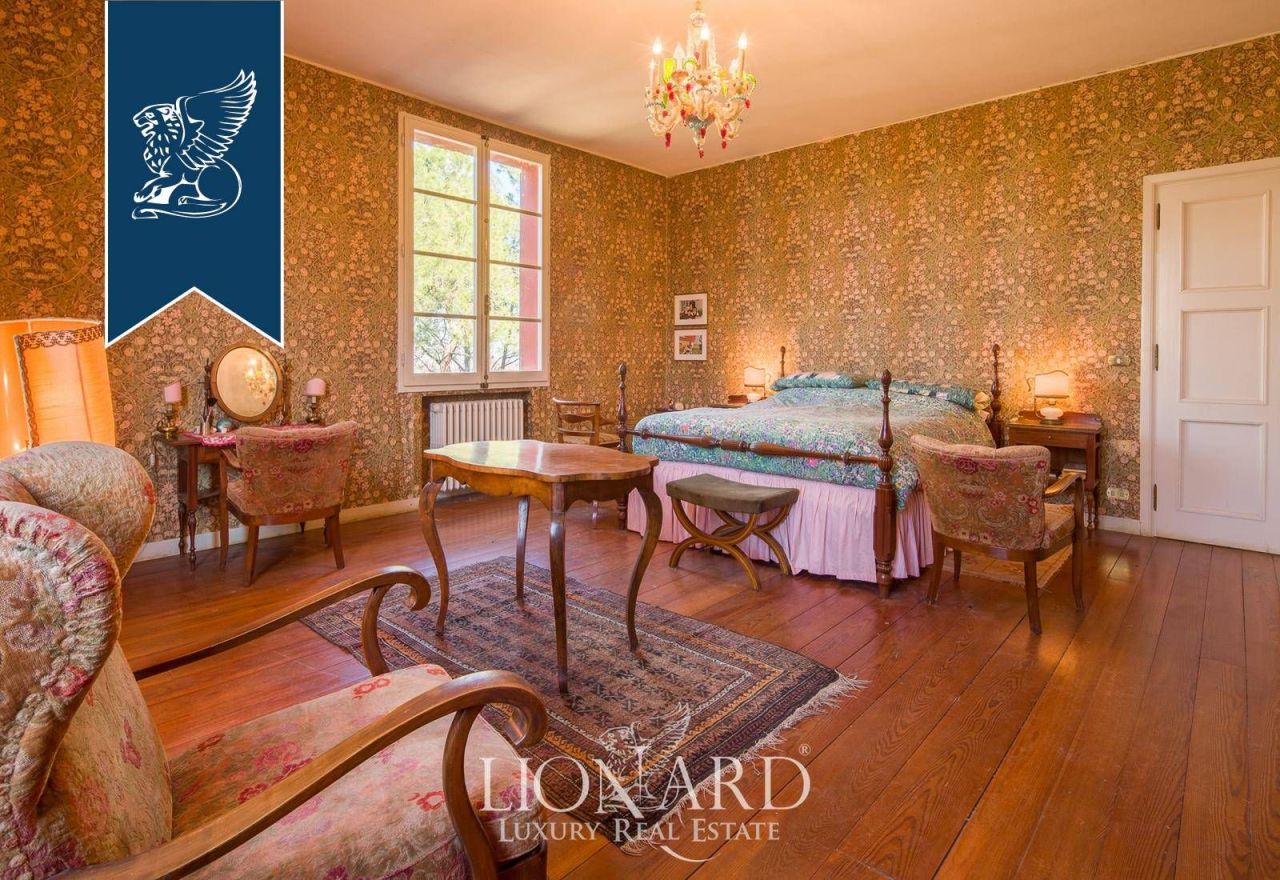 Villa a Bologna, Italia, 1 000 m² - foto 19