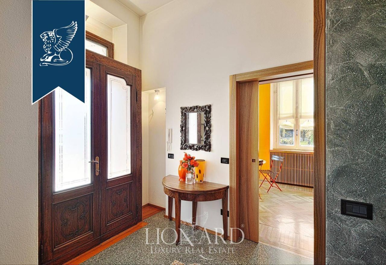 Villa à Milan, Italie, 300 m² - image 19