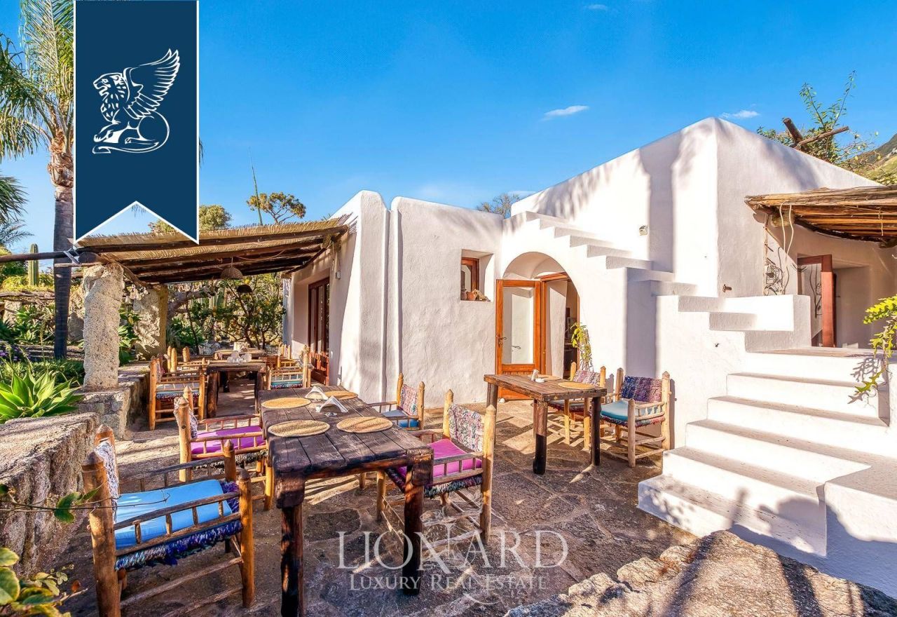 Villa a Napoli, Italia, 2 450 m² - foto 19