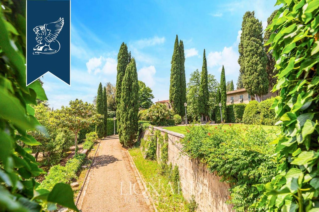 Villa a Firenze, Italia, 1 500 m² - foto 19