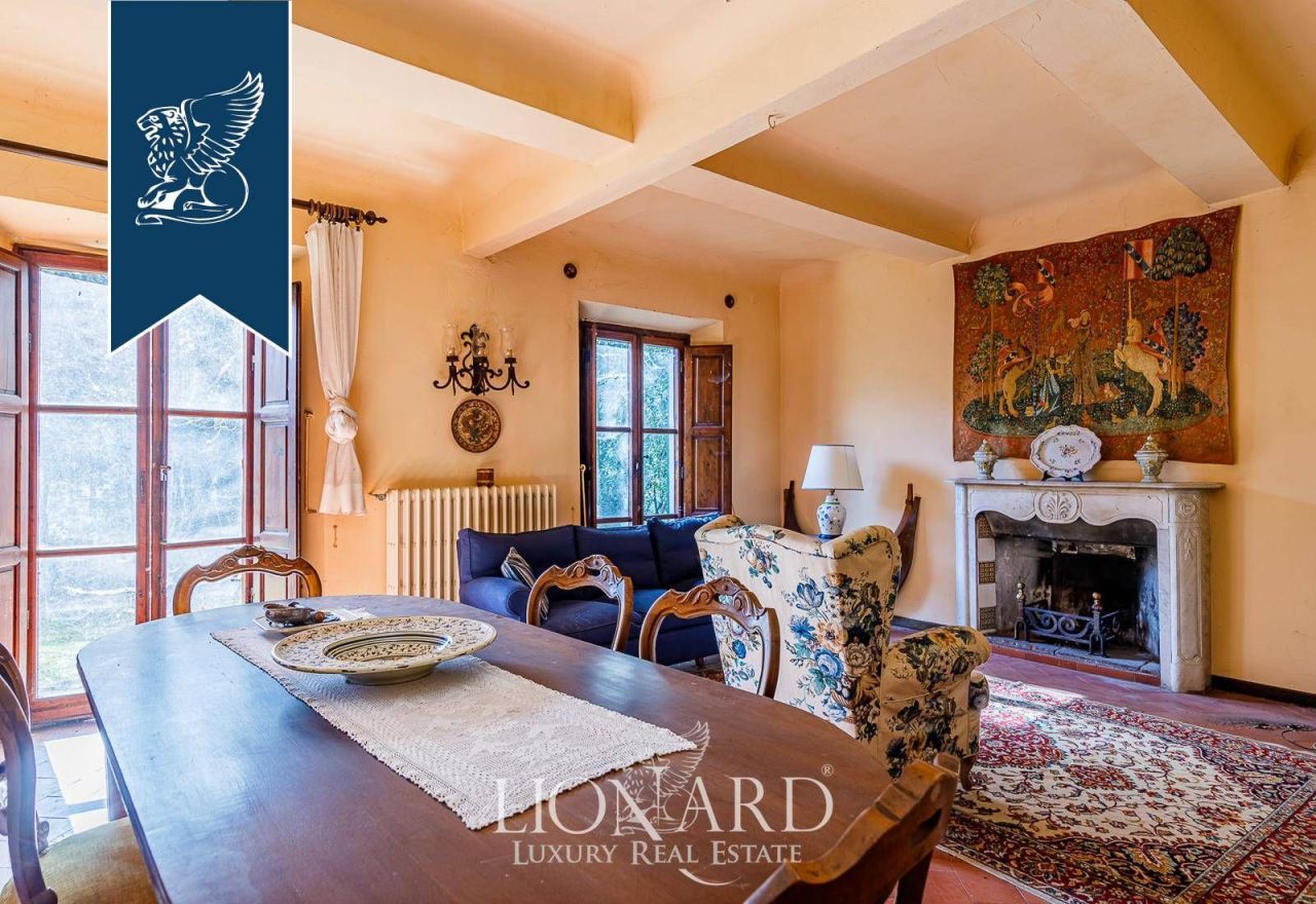 Villa in Florence, Italy, 1 000 m² - picture 19