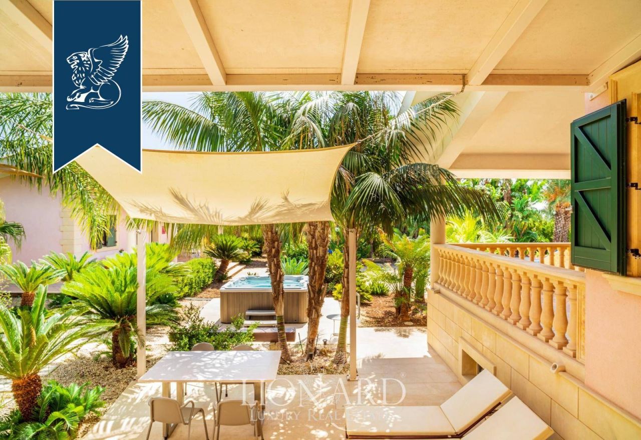 Villa en Siracusa, Italia, 880 m² - imagen 18