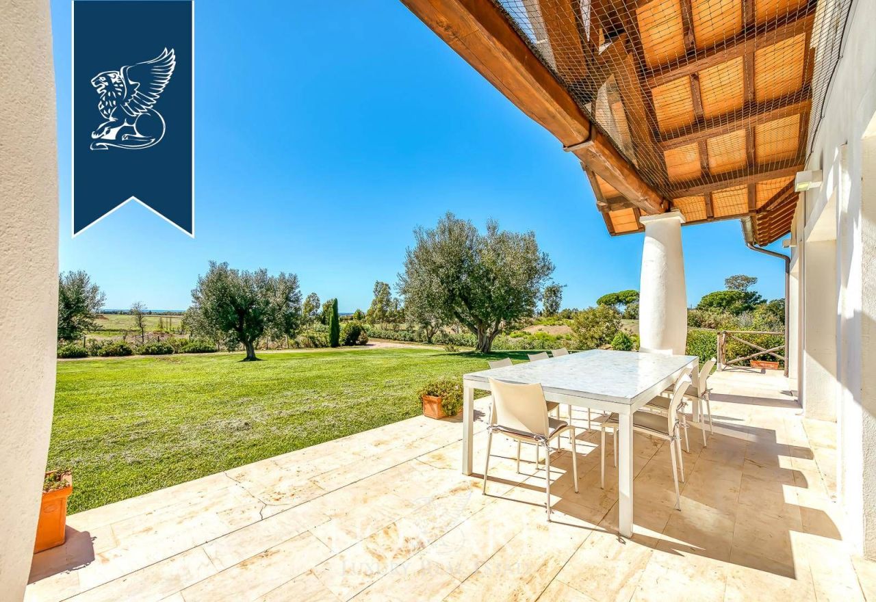 Villa en Montalto di Castro, Italia, 300 m² - imagen 17